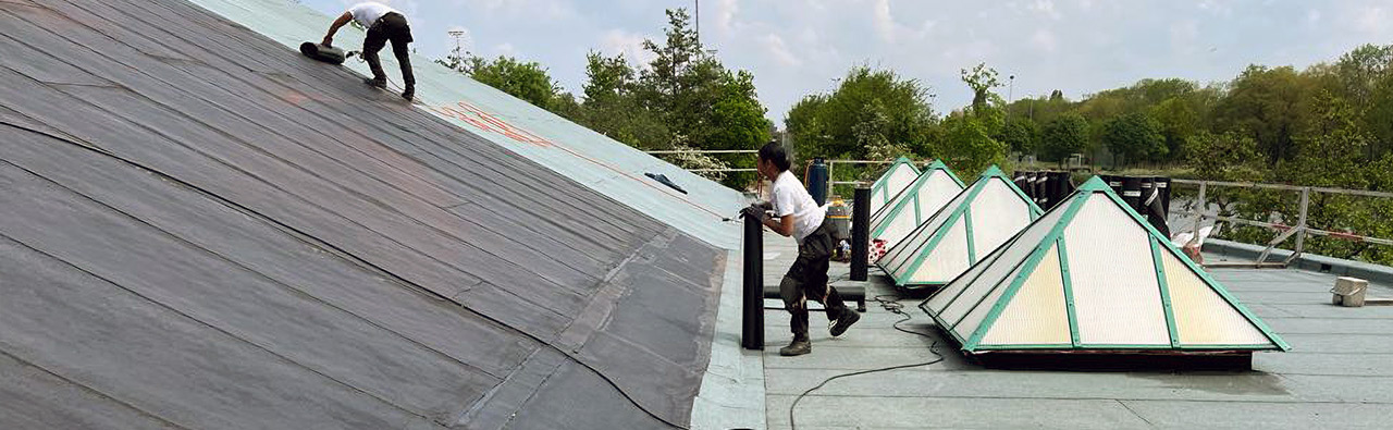 Bespaar op Energiekosten door dakisolatie in Alphen aan den Rijn